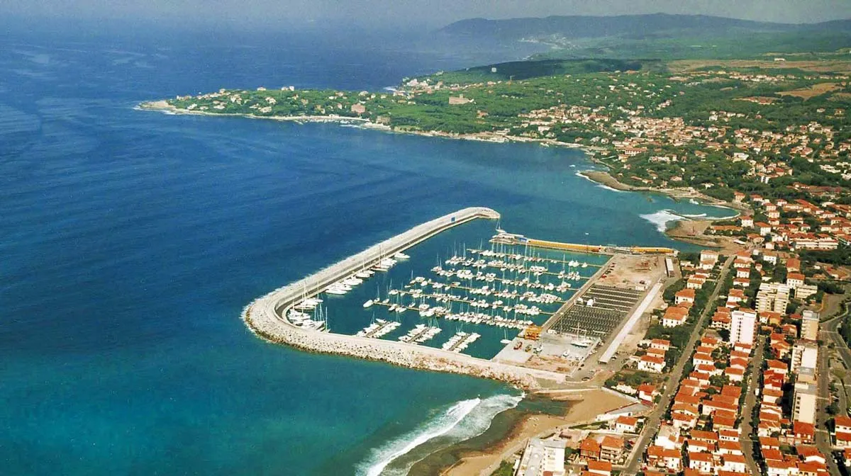 Marina Cala De Medici - Photo 1