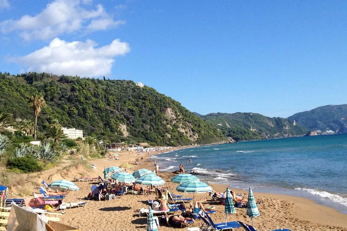 Όρμος Γλυφάδας - Photo 1