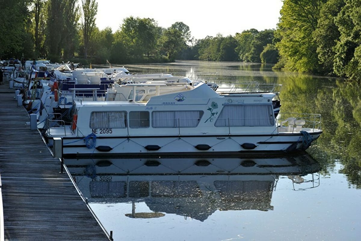 Halte Nautique de Branges - Main photo
