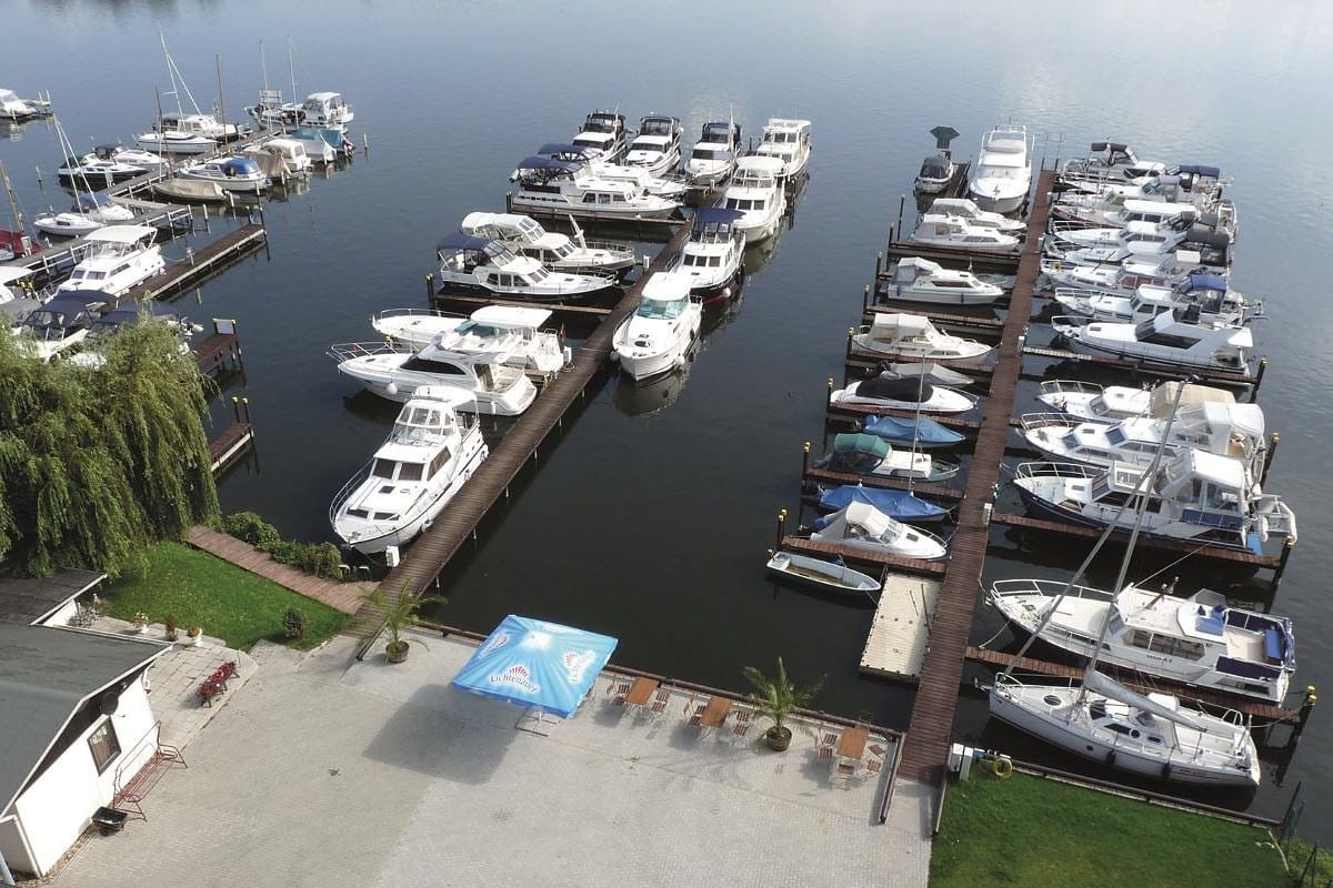 Hafen Unruh Marine - Photo 2