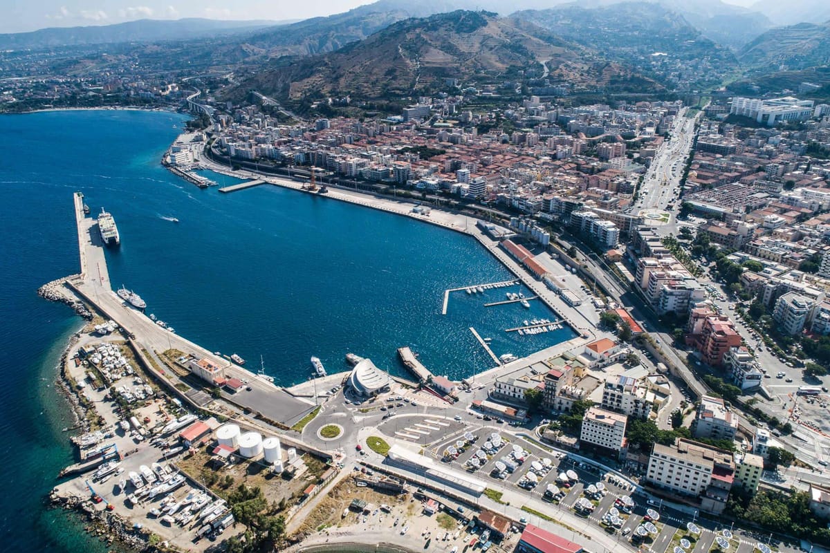 Porto di Reggio Calabria - Photo 1