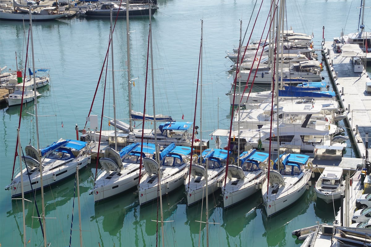 Marina Naviera Balear - Photo 2