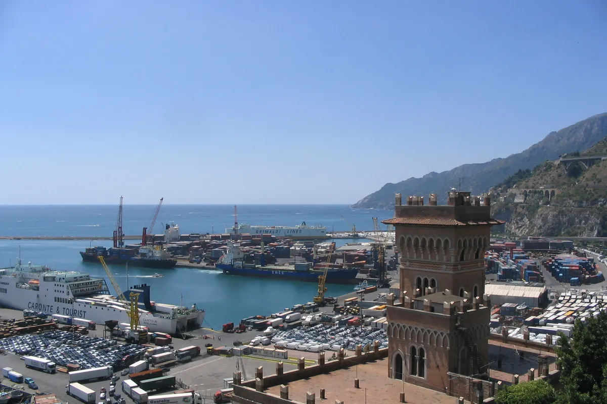 Salerno Vecchio Porto - Photo 2