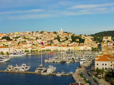 Marina Yachting Club - Photo 1