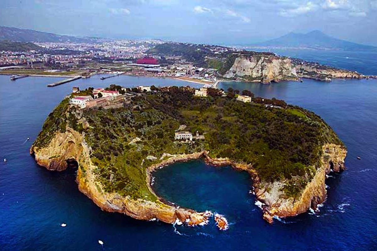 Nisida Marina - Photo 2
