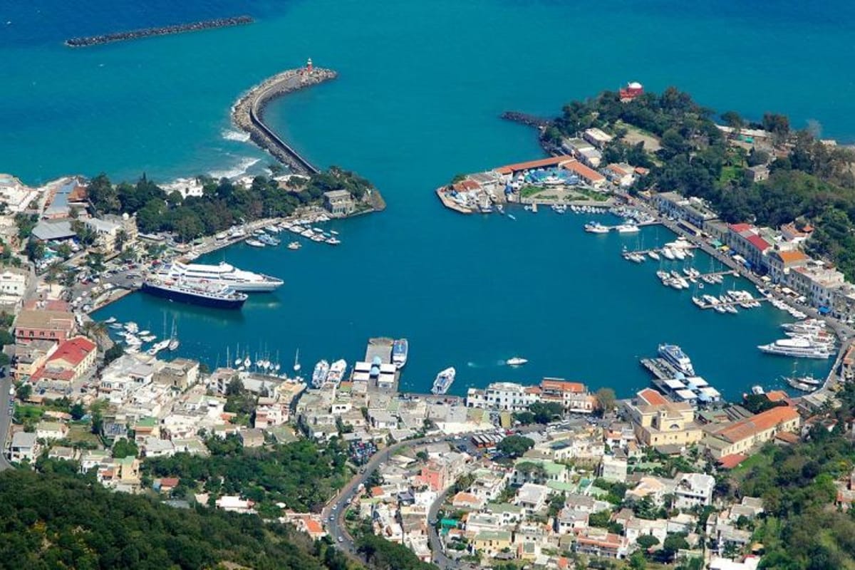 Ischia Portosalvo Marina - Photo 2