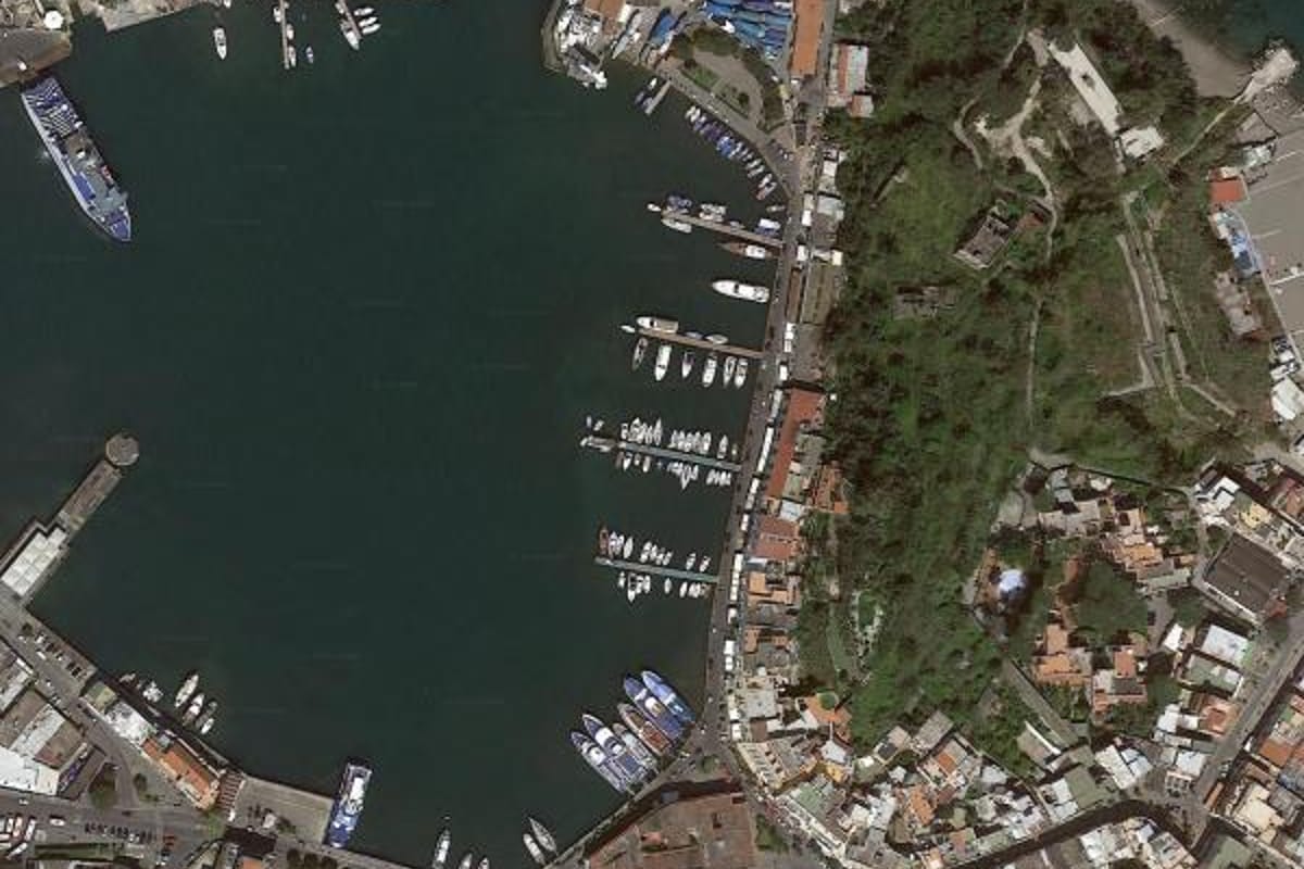 Ischia Portosalvo Marina - Photo 3