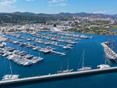 Yachts Park Lavriou - Photo 2
