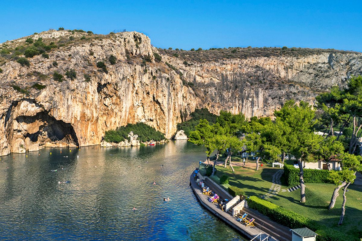 Όρμος Βάρης - Photo 1