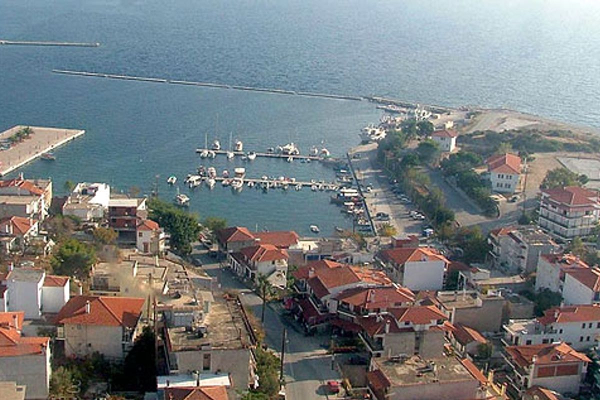 Small Port - Photo 5
