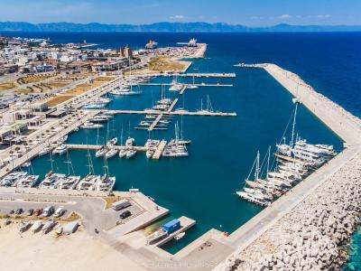 Tourist Port - Photo 3