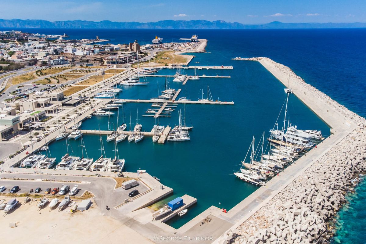 Tourist Port - Photo 3