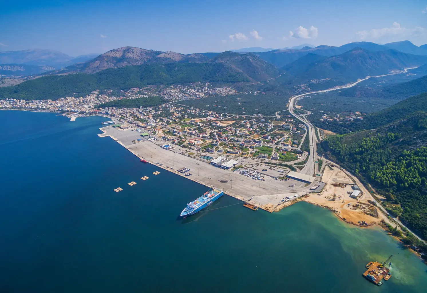 Small Port Igoumenitsas - Photo 1