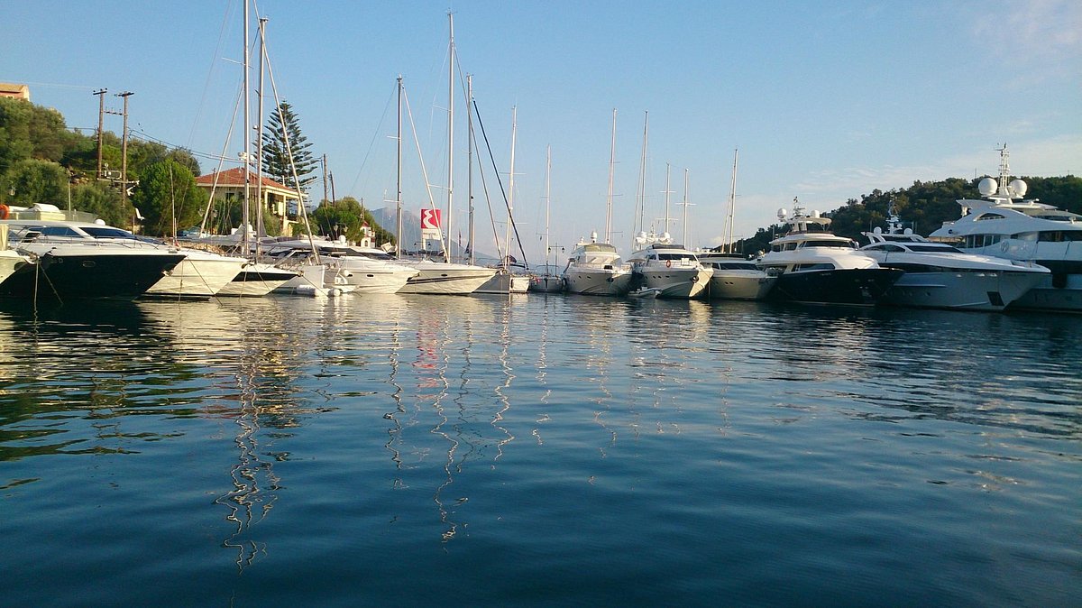 Odyseas Marina - Photo 1