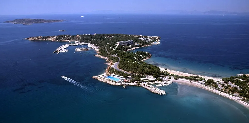Vouliagmeni Marina - Photo 1