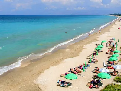 Όρμος Αχαράβης - Photo 2