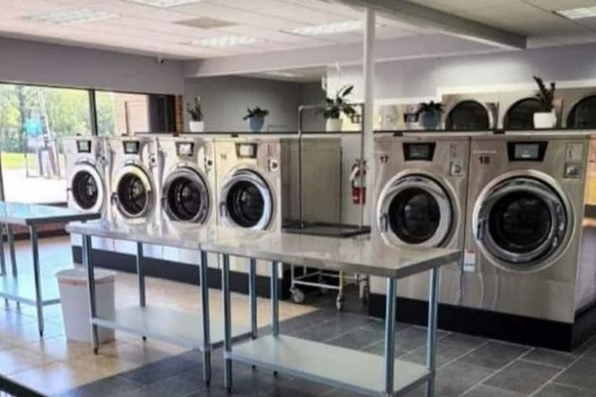 Coin Laundry self service - Photo 4