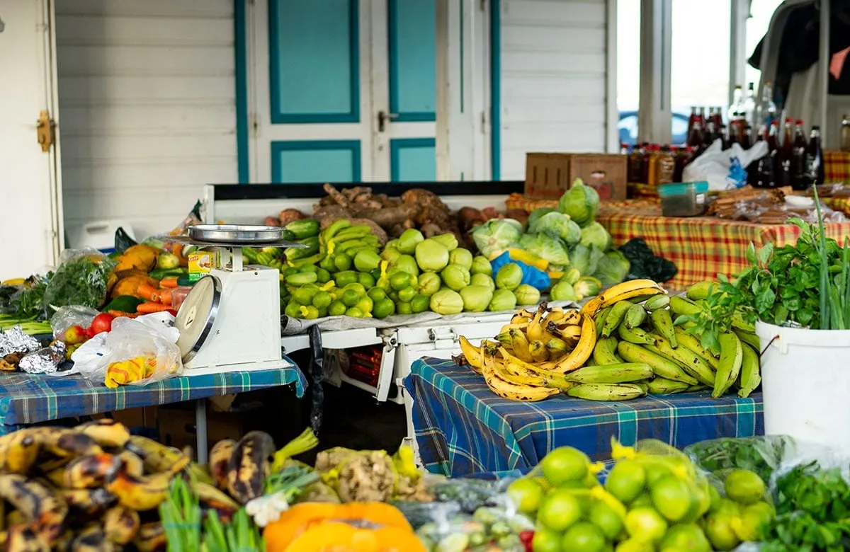 Marigot Market - Photo 3