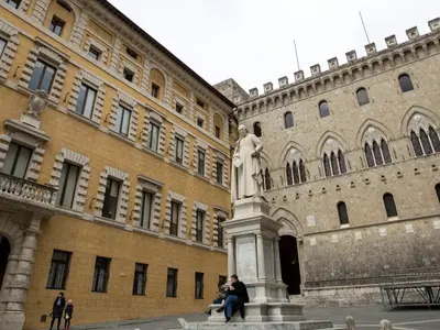 Monte dei Paschi di Siena Bank - Photo 3
