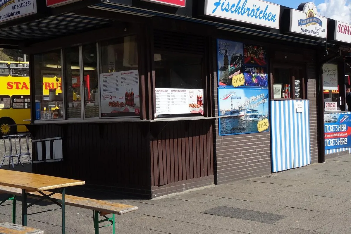 Snack Bar at the Beach - Photo 3