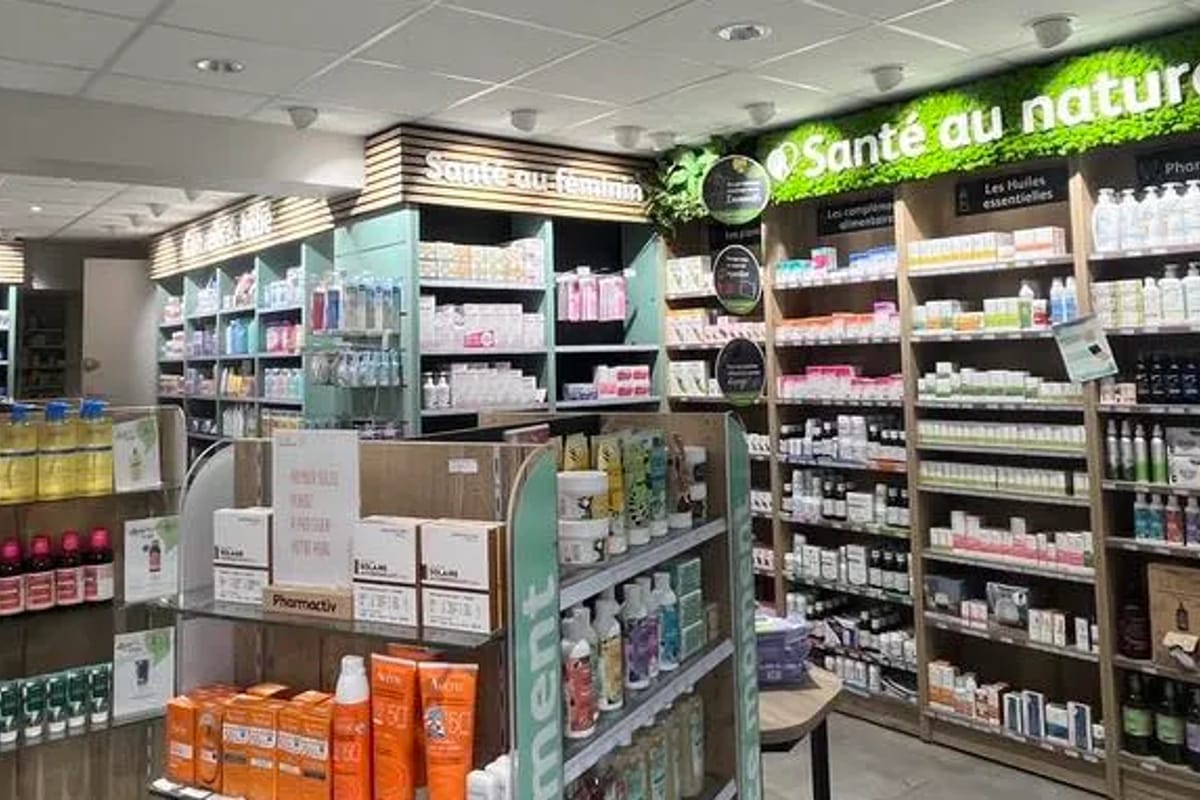 Half-Timbered Pharmacy - Photo 2