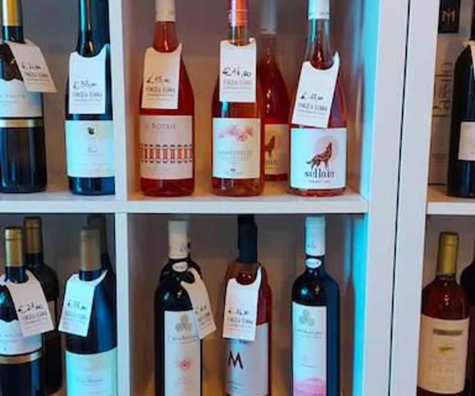 Renna Wine Shop - Photo 1