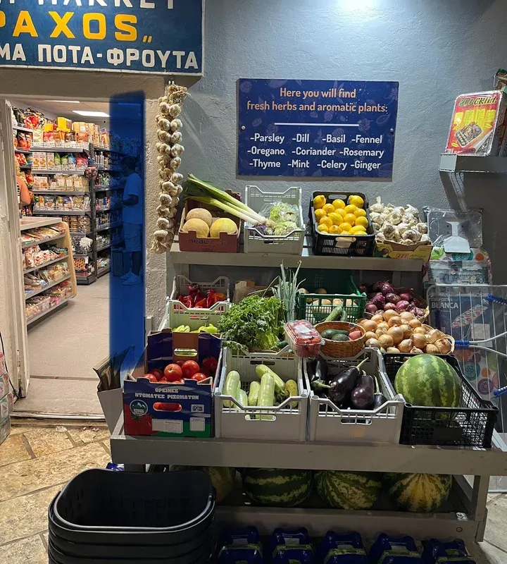 Mini Market - Photo 2
