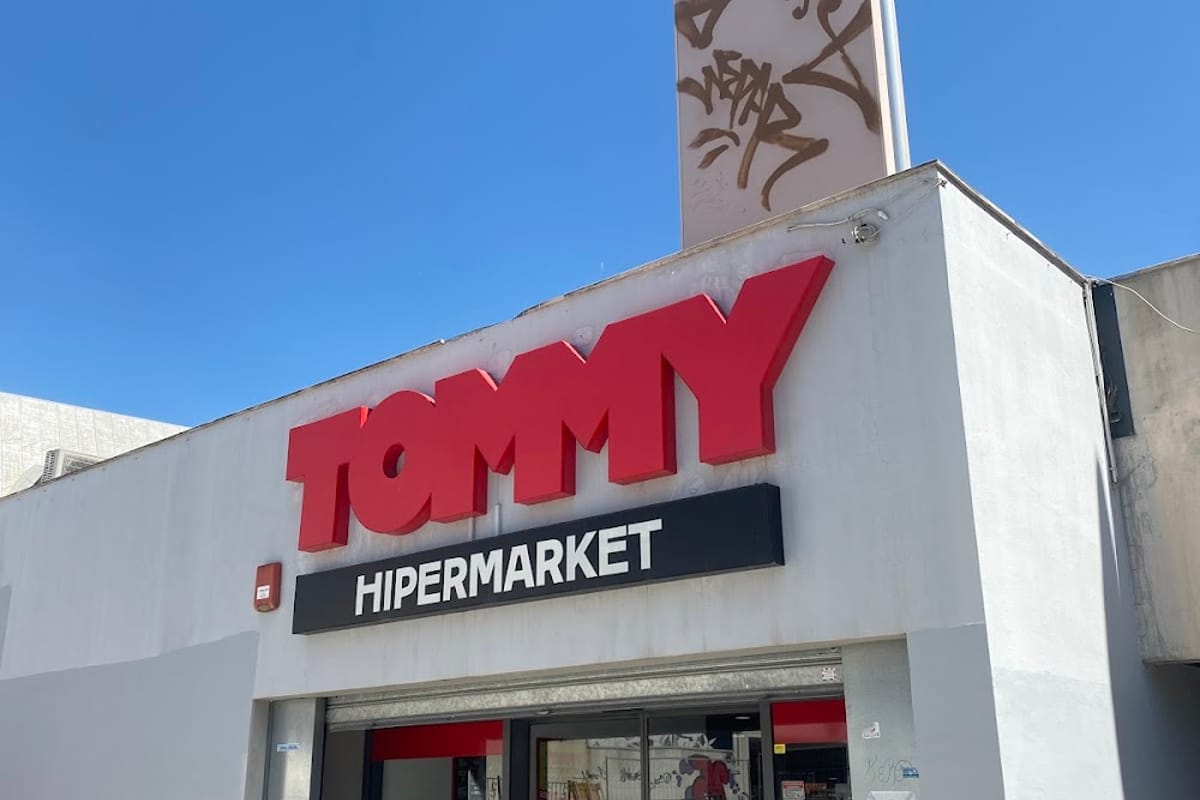 Tommy - Main photo