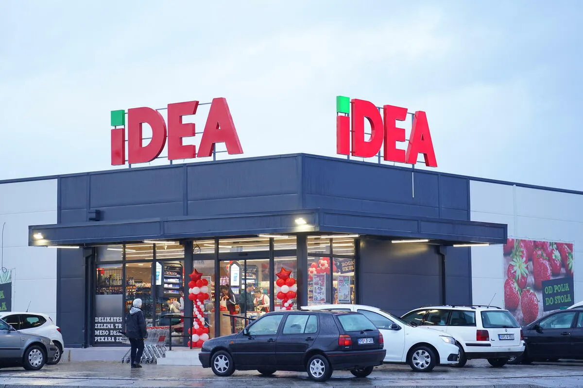 IDEA Grocery Store - Photo 3