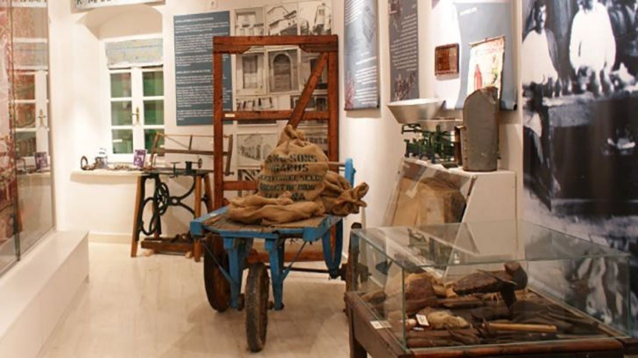 Phonograph Museum - Photo 1