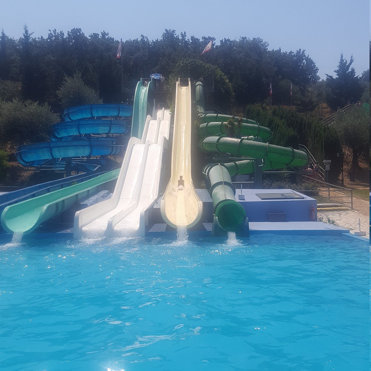 Hydropolis water park & sport center - Photo 3