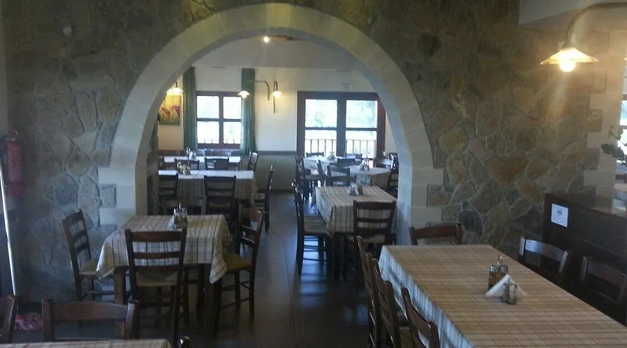Taverna Tzanis - Photo 4