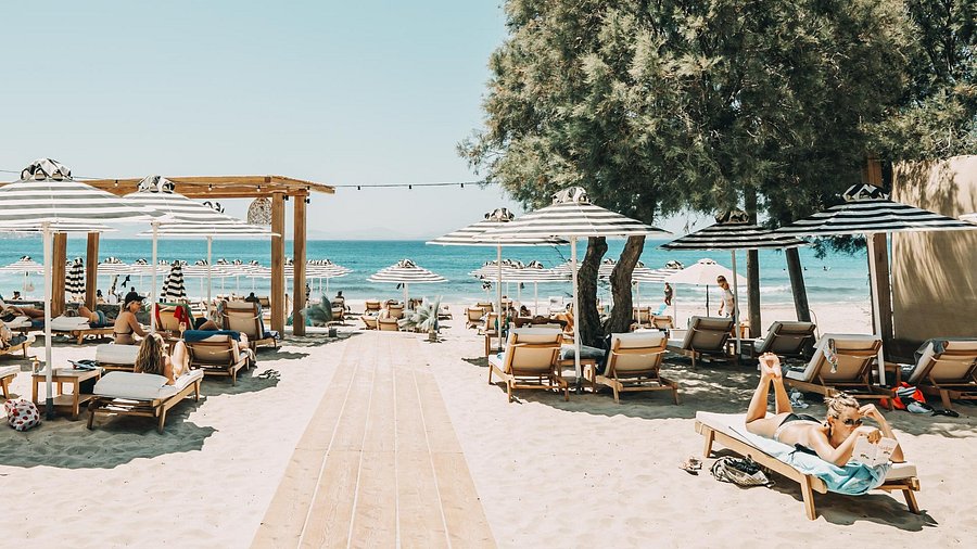 Naxaki Beach Lounge and Restaurant