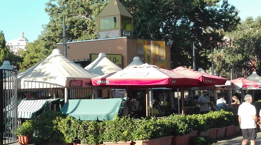 Chalet Giallo