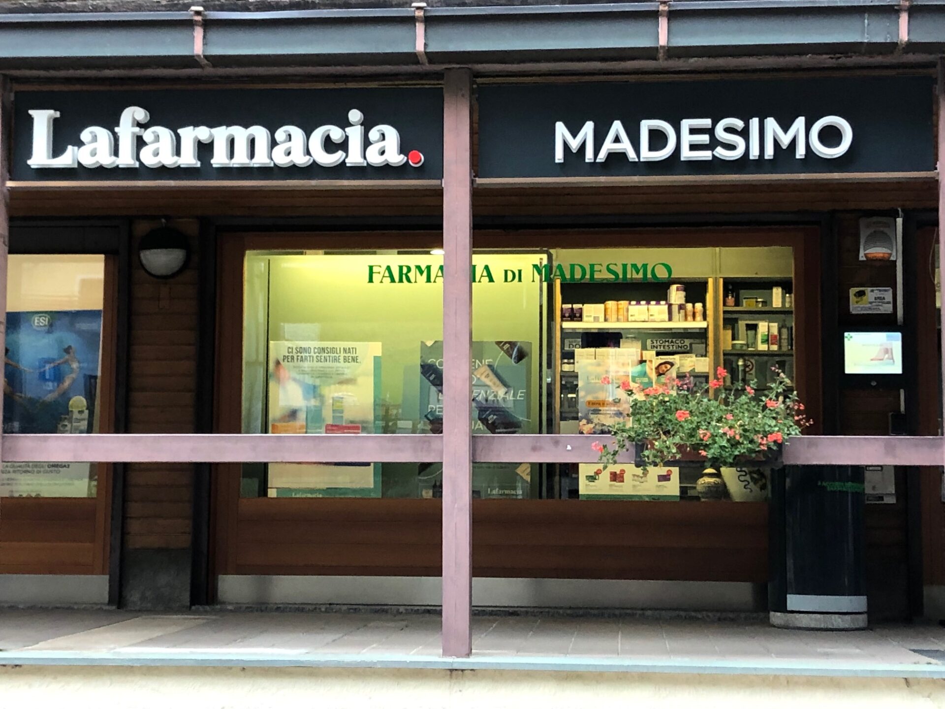 Evangelia Totia Pharmacy