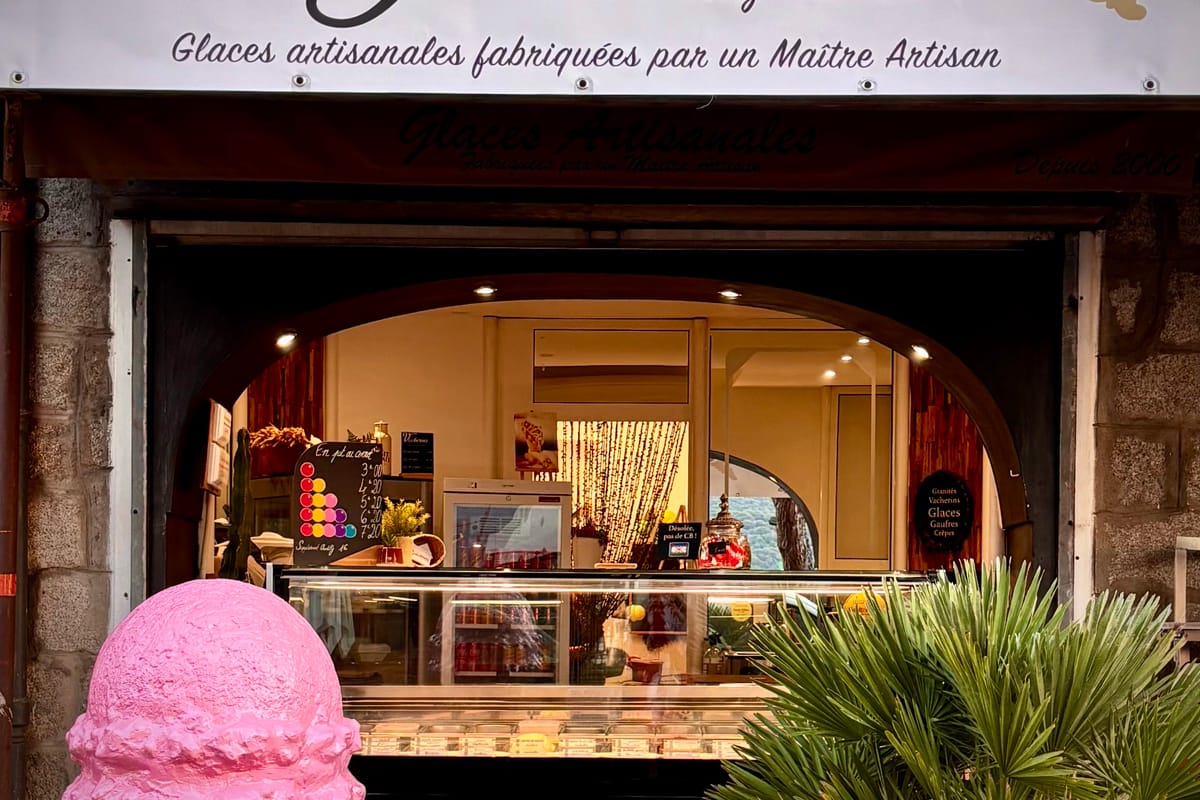 Artisanal Ice Cream Shop "Chez Christelle" - Photo 1