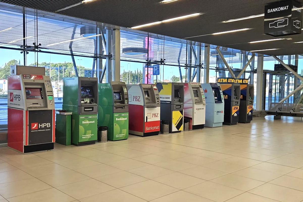 PBZ ATM - Photo 1