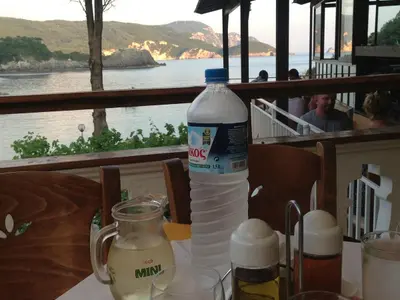 Dolphins Taverna - Photo 2