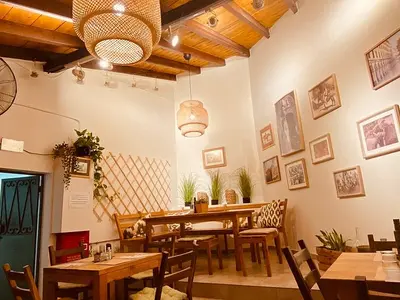 Levante Taverna - Photo 1
