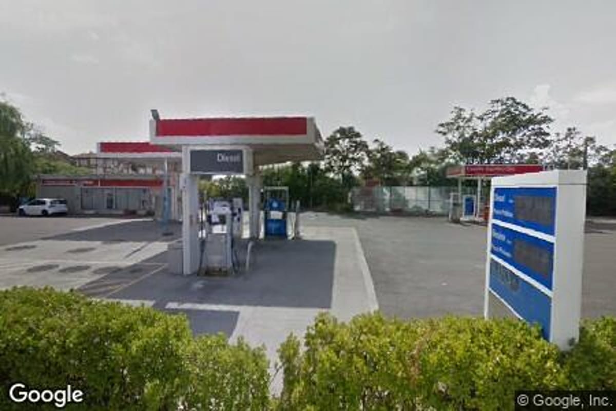 Esso Service Station - Photo 4