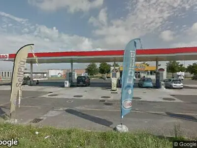 Esso Service Station - Photo 5