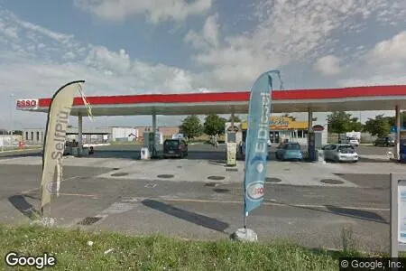 Esso Service Station - Photo 5
