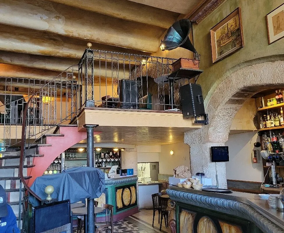The Marine Hotel - Photo 4