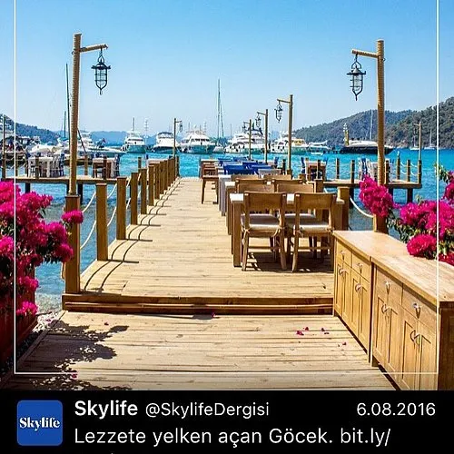 Deck Restaurant - Photo 2