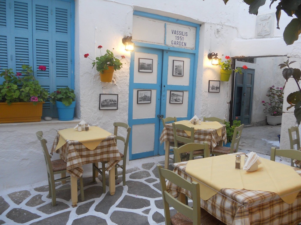 Vasilis - Photo 2