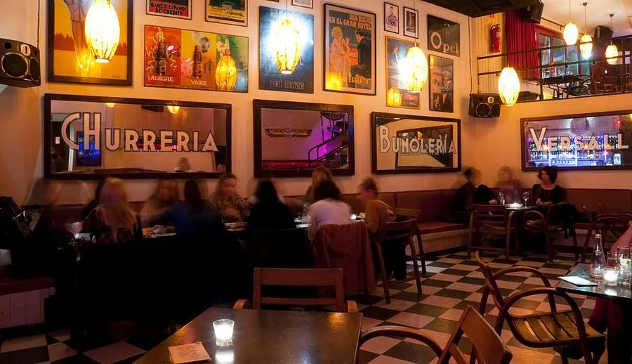 El Garito - Photo 1