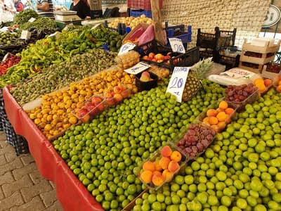 Imported Market - Photo 3