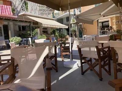 Αλμπατρος - Photo 1