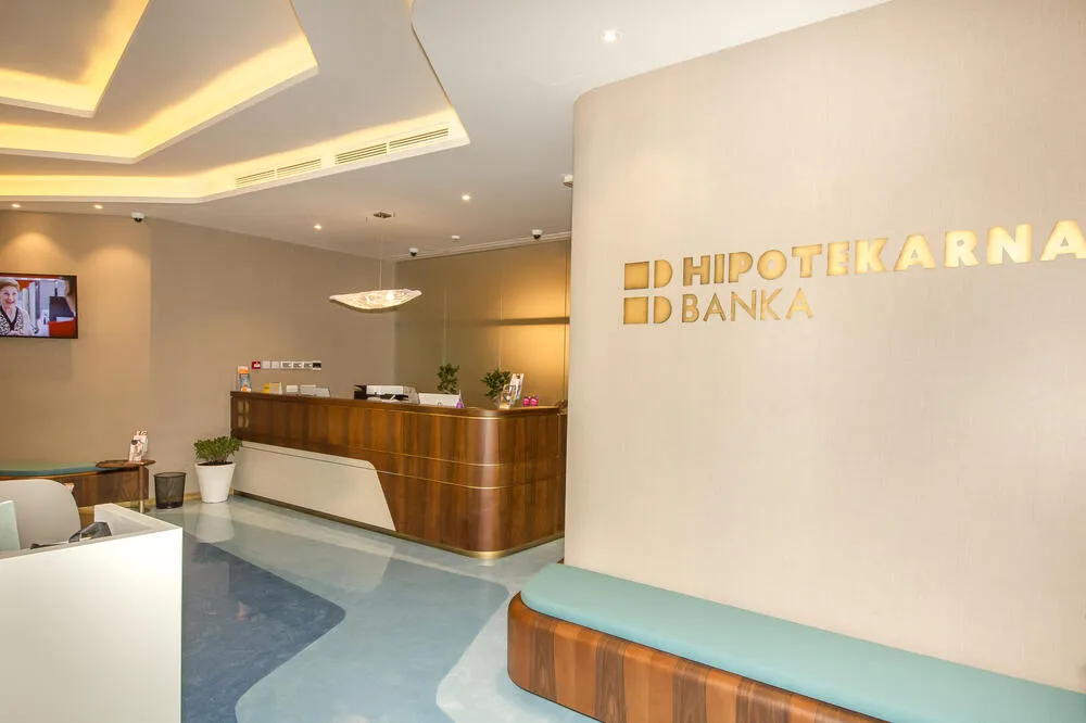 Hipotekarna Bank - Photo 5