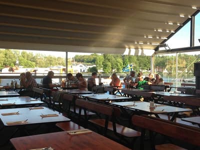 The Harbour Inn - Photo 1